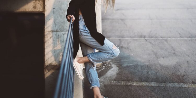 <strong>Emma Watson</strong> just found a new, <em>Earth-friendly</em> way to be fabulous fashion2